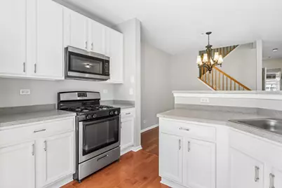 135 Tanglewood Drive, Glen Ellyn, IL 60137 - Photo 12