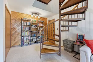 821 Oakton St, Elk Grove Village, IL 60007 - Photo 8