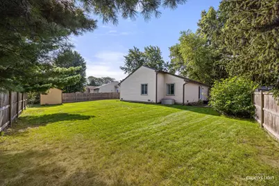 347 Danbury Drive, Naperville, IL 60565 - Photo 22