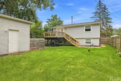 38270 N North Shore Avenue, Beach Park, IL 60087 - Photo 2