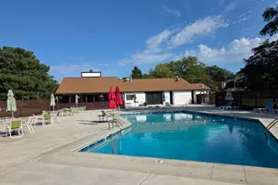 104 Lilac Ct, Rolling Meadows, IL 60008 - Photo 26