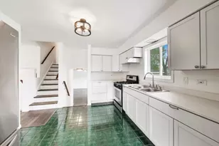10128 Parke Ave, Oak Lawn, IL 60453 - Photo 6