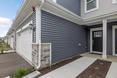 924 Shagbark Lane, West Dundee, IL 60118 - Photo 2