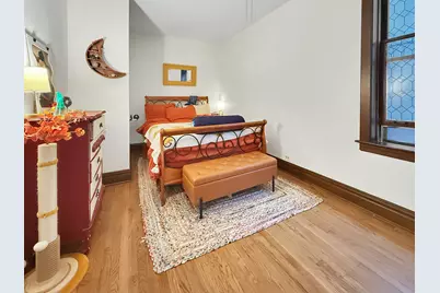 5051 W Berenice Avenue, Chicago, IL 60641 - Photo 8