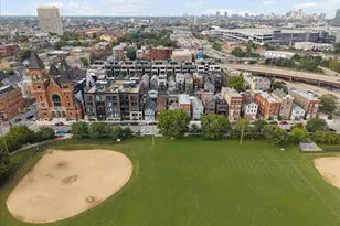 1346 W Walton St, Chicago, IL 60642 - Photo 44