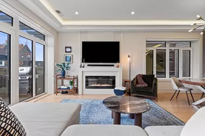 1346 W Walton Street #3W, Chicago, IL 60642 - Photo 8