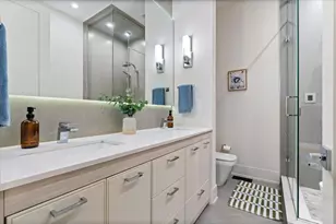 1346 W Walton St, Chicago, IL 60642 - Photo 20