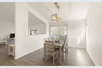 207 Nicole Drive #E, South Elgin, IL 60177 - Photo 12