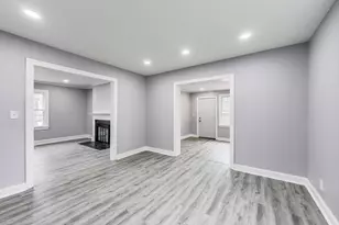 3 S Calumet Ave, Aurora, IL 60506 - Photo 8