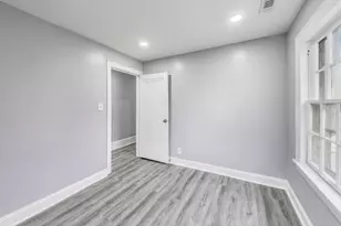 3 S Calumet Ave, Aurora, IL 60506 - Photo 14