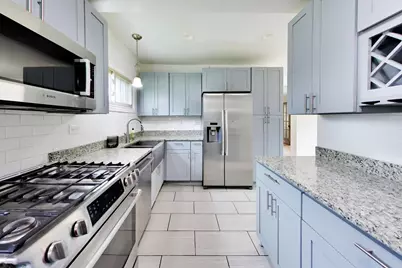 10530 S Leavitt Street, Chicago, IL 60643 - Photo 12