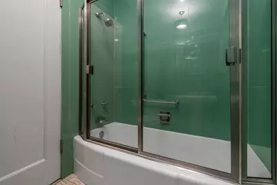 5757 S Kenwood Avenue #1, Chicago, IL 60637 - Photo 18