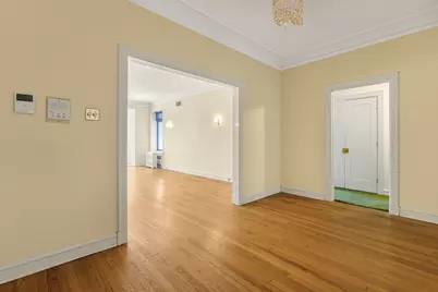 5757 S Kenwood Avenue #1, Chicago, IL 60637 - Photo 2
