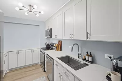 4250 N Marine Drive #2730, Chicago, IL 60613 - Photo 6