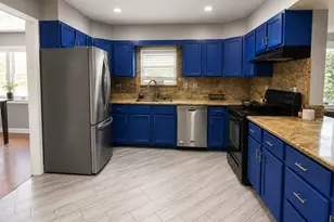 127 Nashua St, Park Forest, IL 60466 - Photo 2