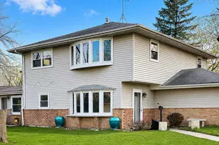 127 Nashua St, Park Forest, IL 60466 - Photo 1