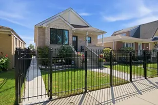 4623 S Kilpatrick Ave, Chicago, IL 60632 - Photo 2
