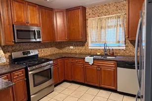 9409 Linder Ave, Skokie, IL 60077 - Photo 28