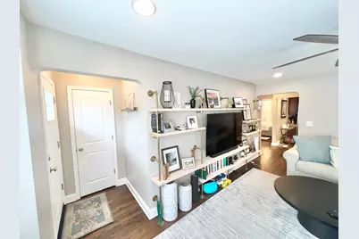 5536 N Major Avenue #1, Chicago, IL 60630 - Photo 2