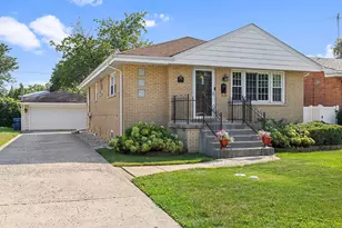 5705 W Maple Ave, Berkeley, IL 60163 - Photo 1