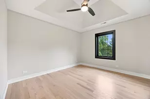 9233 Crescent Ct, Oak Lawn, IL 60453 - Photo 26