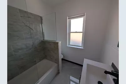 1457 W Foster Avenue #3r, Chicago, IL 60640 - Photo 14
