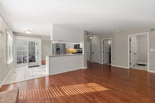 5000 Vernon Park Pl, Lisle, IL 60532 - Photo 16