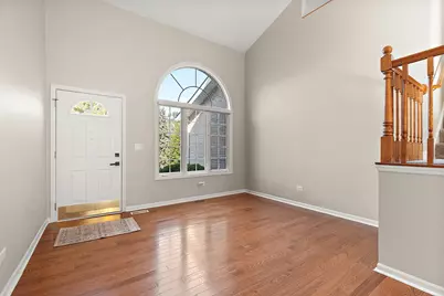 5000 Vernon Park Place, Lisle, IL 60532 - Photo 4