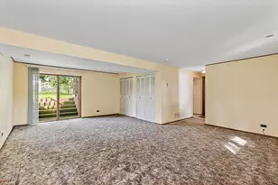 1804 Syracuse Ln, Schaumburg, IL 60193 - Photo 18