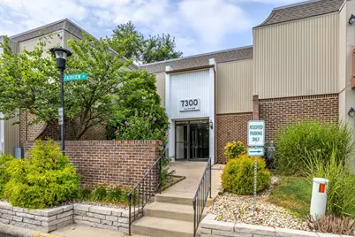7300 Fairview Avenue #206, Downers Grove, IL 60516 - Photo 2