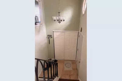 6730 Valley View Road, Hanover Park, IL 60133 - Photo 10