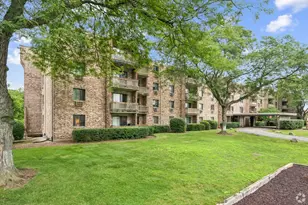 1820 N Delany Rd, Gurnee, IL 60031 - Photo 1