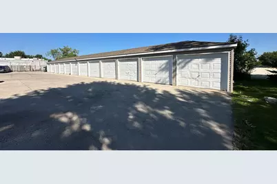 2390 Bicentennial Avenue #12, Crest Hill, IL 60403 - Photo 18