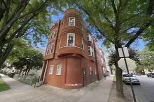 2500 W Walton St, Chicago, IL 60622 - Photo 1