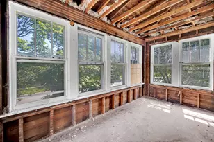 6554 S Stewart Ave, Chicago, IL 60621 - Photo 8