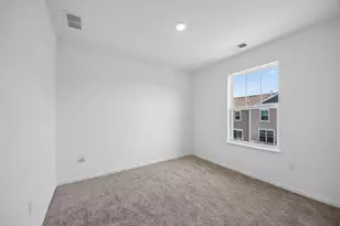 1109 Atterberg Rd, South Elgin, IL 60177 - Photo 10