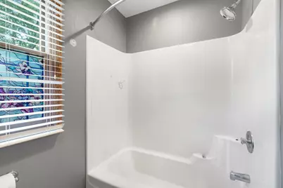 18207 W Big Oaks Road, Grayslake, IL 60030 - Photo 14