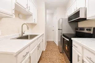 5920 N Kenmore Ave, Chicago, IL 60660 - Photo 6