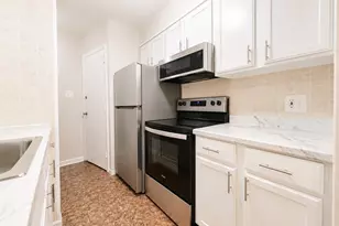 5920 N Kenmore Ave, Chicago, IL 60660 - Photo 8
