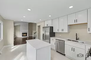 218 E Central Ave, Lombard, IL 60148 - Photo 6