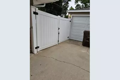 412 Suwanee Street, Park Forest, IL 60466 - Photo 6