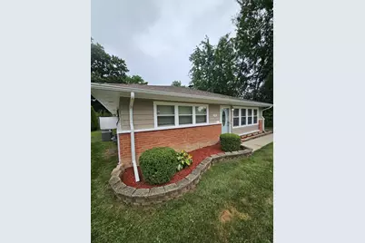 412 Suwanee Street, Park Forest, IL 60466 - Photo 2