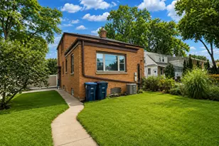 1693 Linden St, Des Plaines, IL 60018 - Photo 20