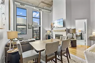 758 N Larrabee St, Chicago, IL 60654 - Photo 6