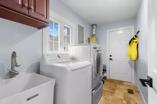 575 Gateshead Ave N, Elk Grove Village, IL 60007 - Photo 24