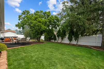 575 Gateshead Avenue N, Elk Grove Village, IL 60007 - Photo 28