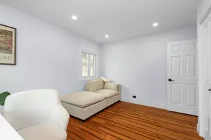 575 Gateshead Ave N, Elk Grove Village, IL 60007 - Photo 16