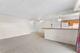 18302 Robin Ln, Homewood, IL 60430 - Photo 6