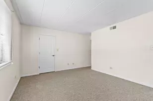18302 Robin Ln, Homewood, IL 60430 - Photo 12