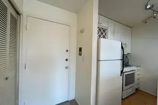 1912 Prairie Square, Schaumburg, IL 60173 - Photo 4